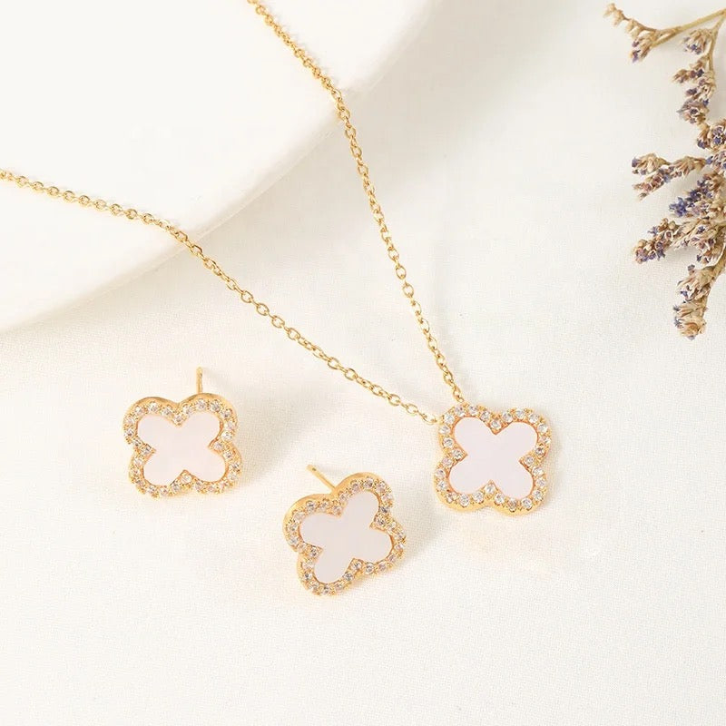 Four Leaf Necklace